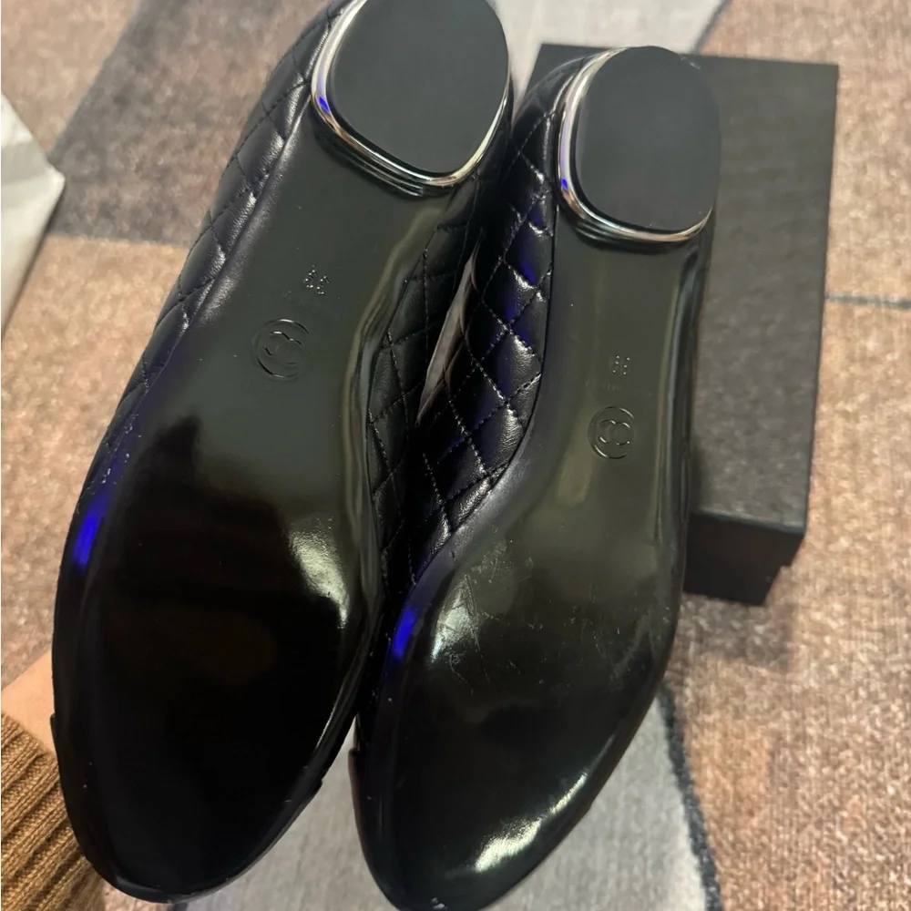 CHANEL Black Quilted Leather Ballet Flats
